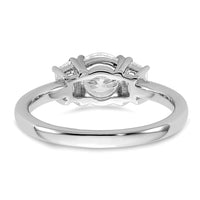 14kw 1 3/8ct Cert Lab Grown Dia VS+ F+ Trapezoid/Round Comp Eng Ring