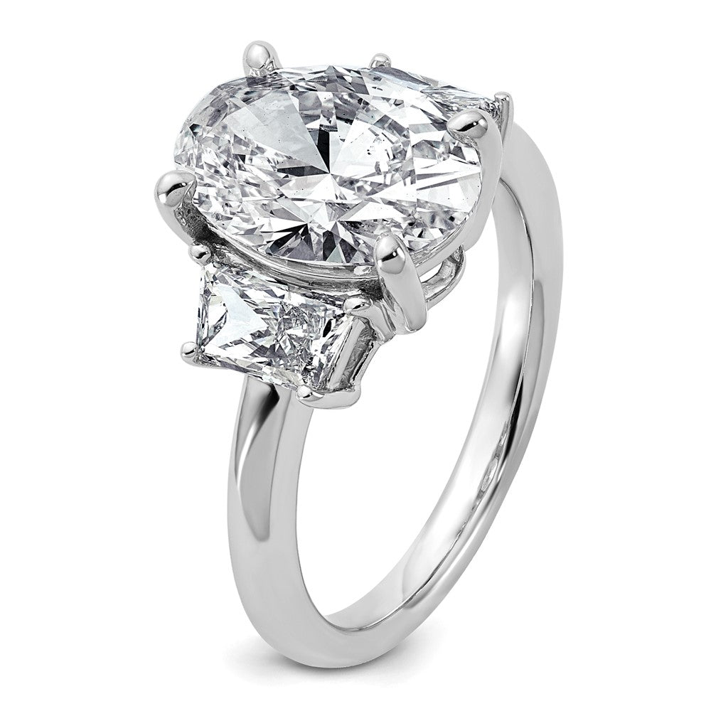 14kw 4ct Cert Lab Grown Dia VS+ F+ Oval/Trapezoid Comp 3 Stone Eng Ring