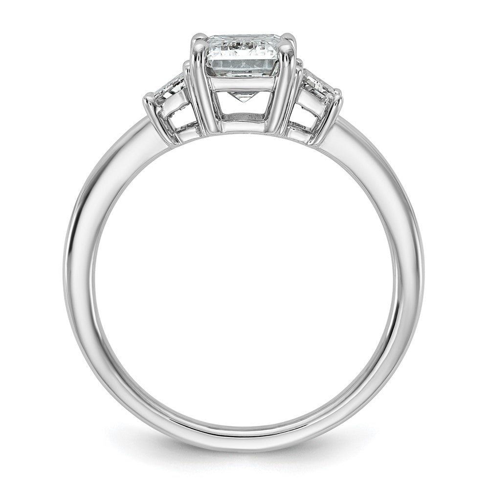14kw 2ct Cert Lab Grown Diamond VS+ F+ Emerald&Trapezoid Eng Ring