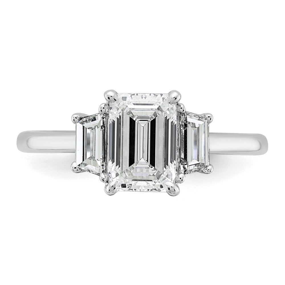 14kw 2ct Cert Lab Grown Diamond VS+ F+ Emerald&Trapezoid Eng Ring
