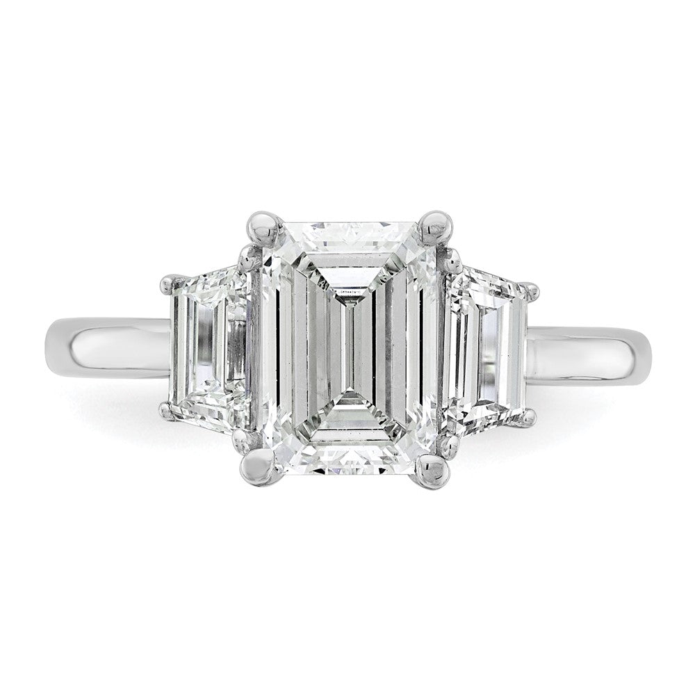 14kw 2 3/4ct Cert Lab Grown Diamond VS+ F+ Emerald&Trapezoid Eng Ring
