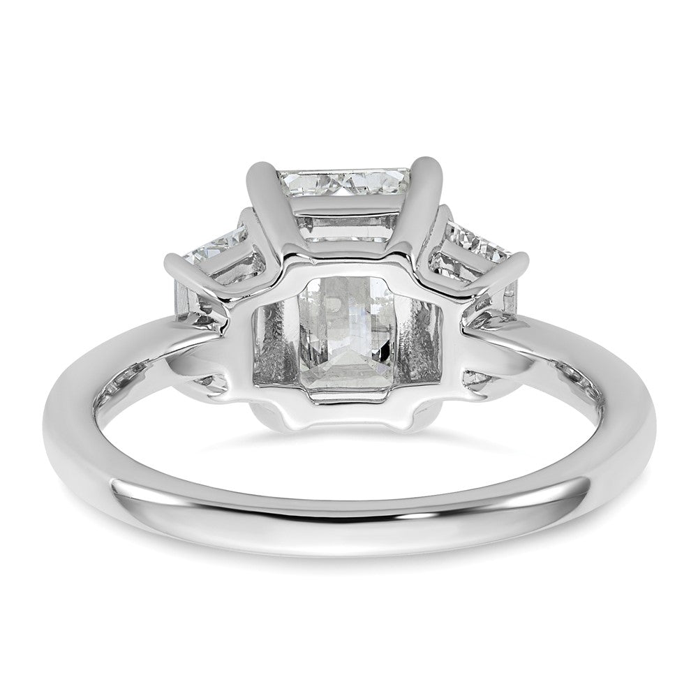 14kw 2 3/4ct Cert Lab Grown Diamond VS+ F+ Emerald&Trapezoid Eng Ring