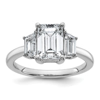 14kw 2 3/4ct Cert Lab Grown Diamond VS+ F+ Emerald&Trapezoid Eng Ring
