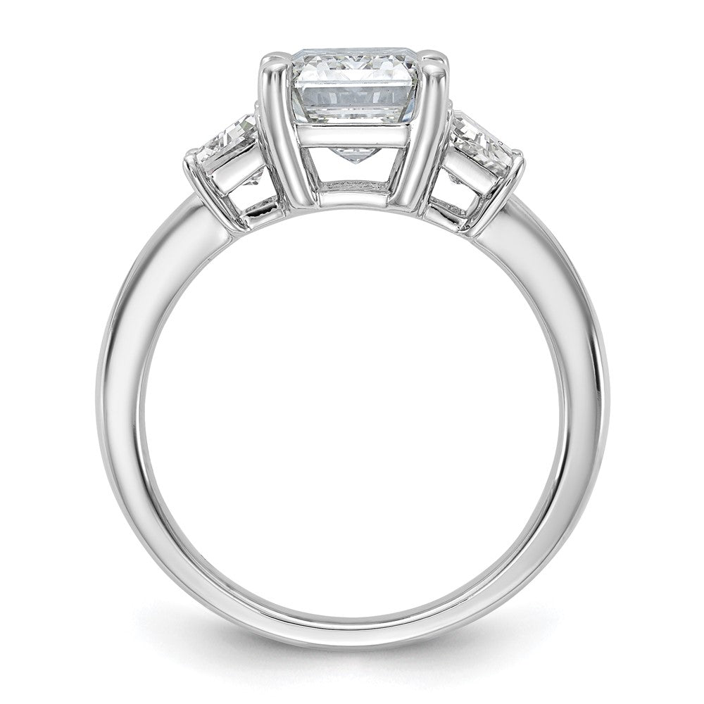 14kw 4ct Lab Grown Diamond VS+ F+ Emerald&Trapezoid Eng Ring