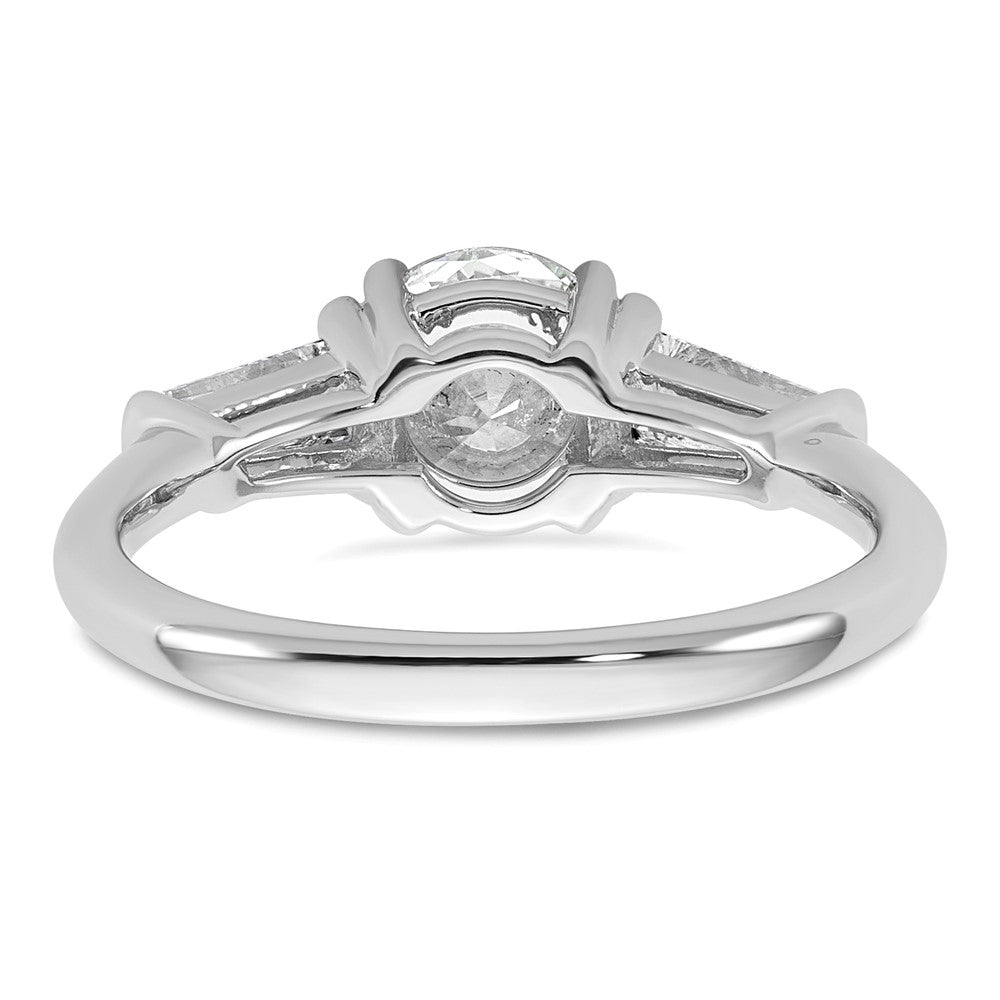 14kw 1 1/2ct Lab Grown Dia VS+ F+ Baguette Sidestones Comp Eng Ring