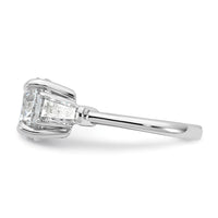 14kw 3 3/4ct Cert Lab Grown Dia VS+ F+&Baguette Comp 3 Stone Eng Ring