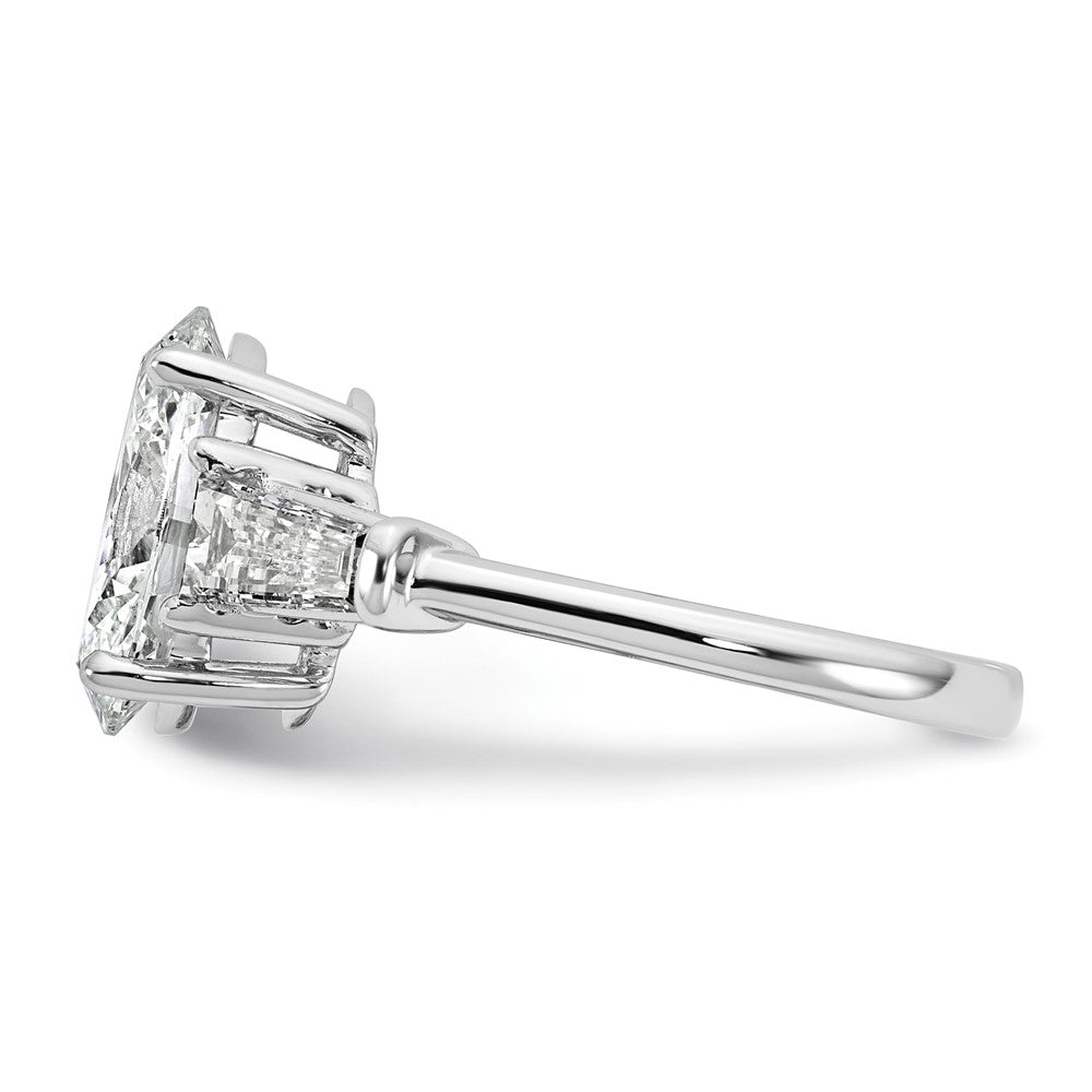 14kw 3 3/4ct Cert Lab Grown Dia VS+ F+ Oval/Baguette Comp 3 Stone Eng Ring