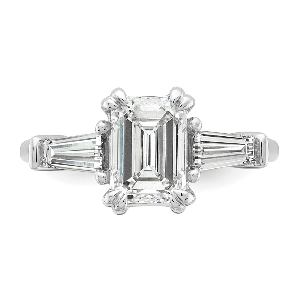 14kw 1 3/4ct Cert Lab Grown Dia VS+ F+ Emerald&Tapered Baguette Eng Ring