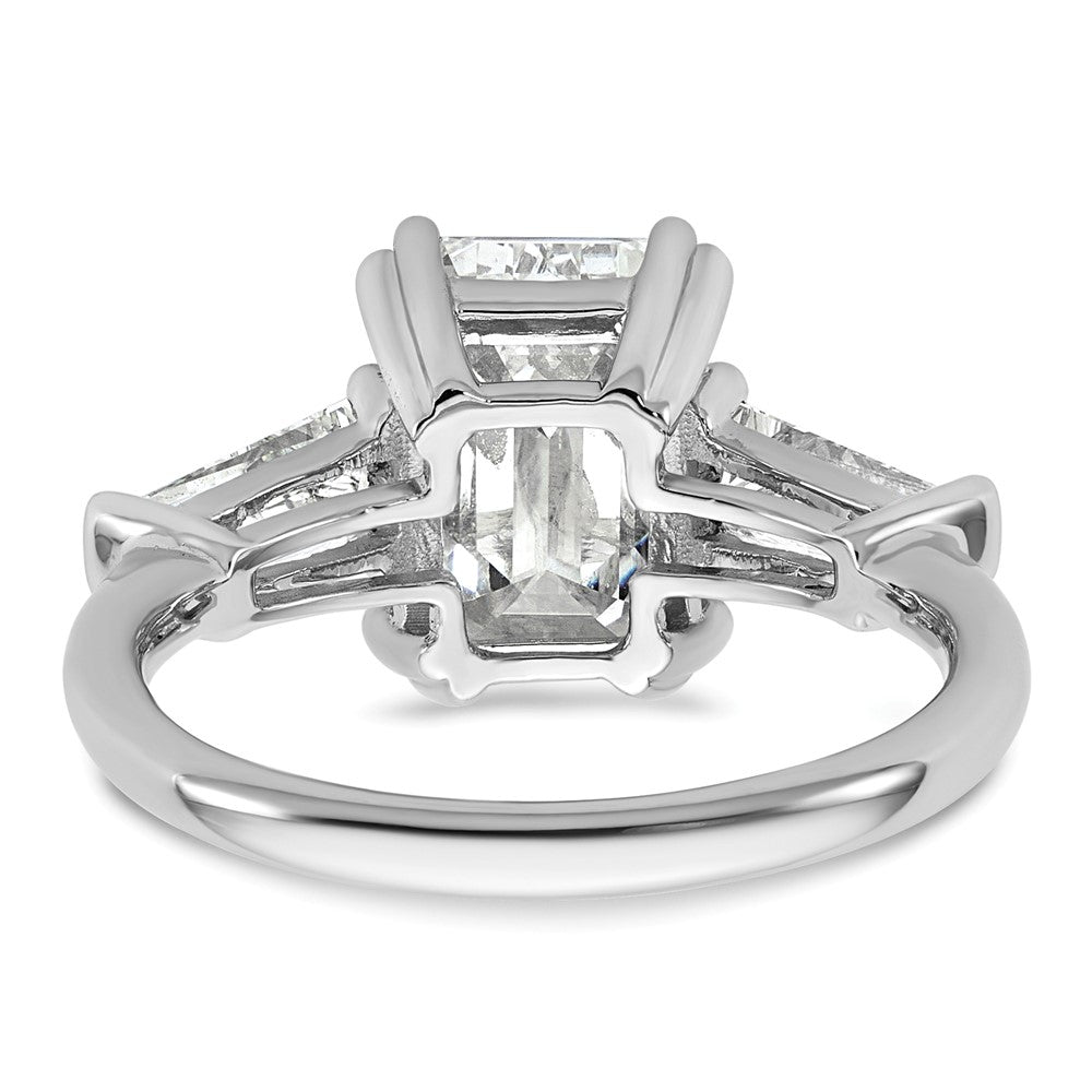 14kw 3 3/4ct Cert Lab Grown Dia VS+ F+ Emerald&Tapered Baguette Eng Ring