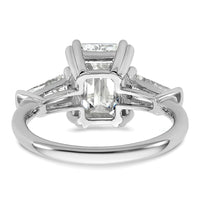 14kw 3 3/4ct Cert Lab Grown Dia VS+ F+ Emerald&Tapered Baguette Eng Ring