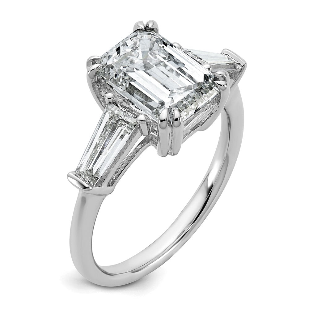 14kw 3 3/4ct Cert Lab Grown Dia VS+ F+ Emerald&Tapered Baguette Eng Ring