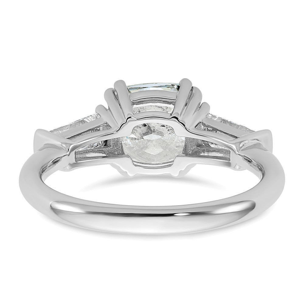 14kw 2 5/8ct Lab Grown Diamond VS+ F+ Cushion&Baguette Comp Eng Ring