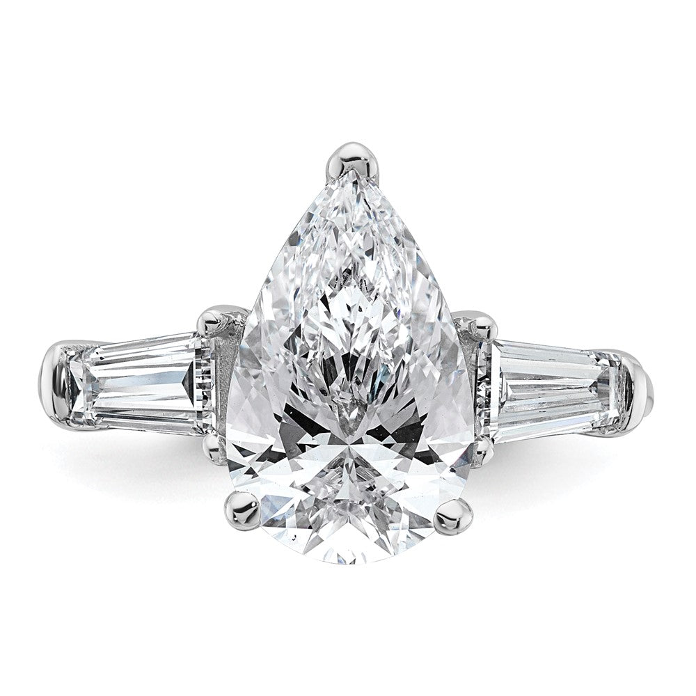 14kw 6 3/4ct Cert Lab Grown Dia VS+ G+ Pear/Baguette Comp 3 Stone Eng Ring