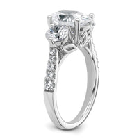 14kw 3 1/4ct Cert Lab Grown Dia VS+ F+ Oval&Round Comp 3 Stone Eng Ring
