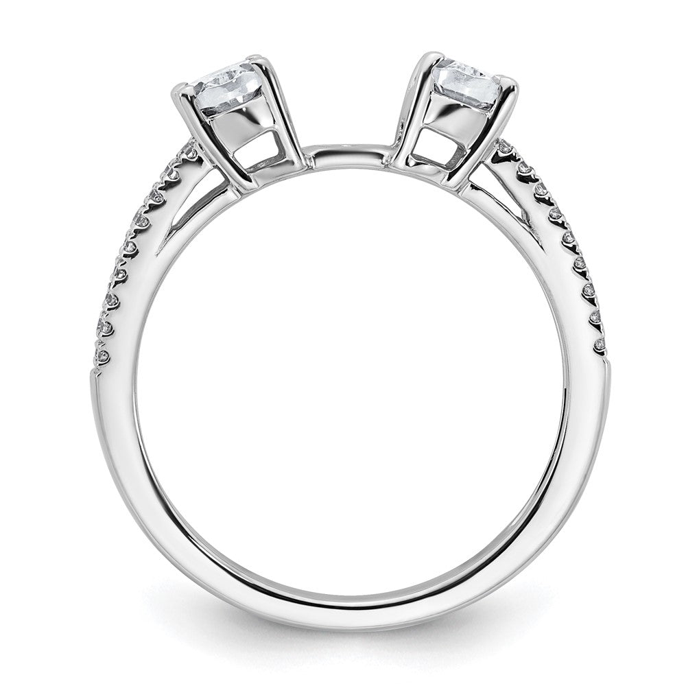 14kw 7/8ct Lab Grown Diamond VS+ F+ Oval S/M 3 Stone Eng Ring