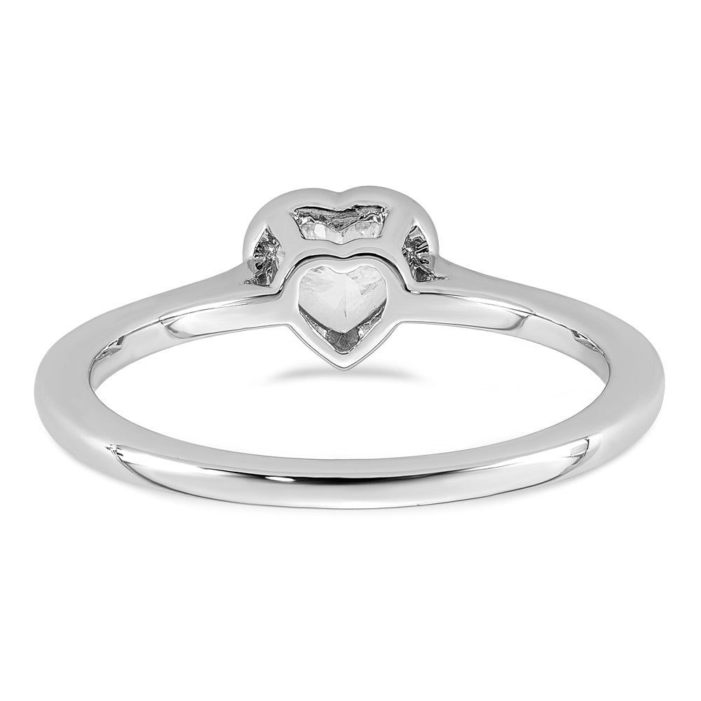 14kw Lab Grown Diamond VS+F+  Heart Bezel Ring