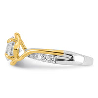 14ktt Certified Round Center Lab Grown Diamond VS+ F+ Ring