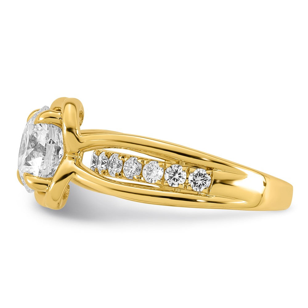 14ky Certified Round Center Lab Grown Diamond VS+ F+ Ring