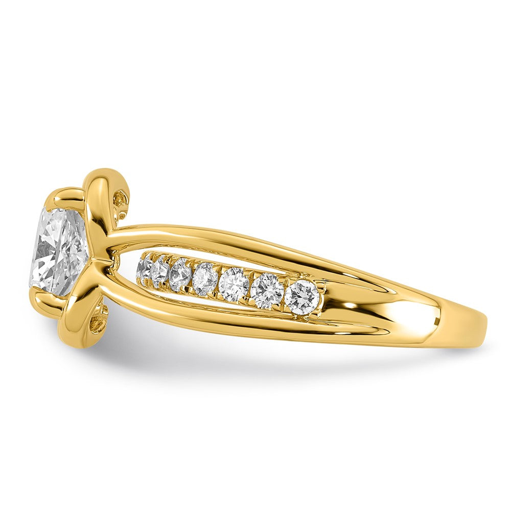 14ky Certified Cushion Center Lab Grown Diamond VS+ F+ Ring