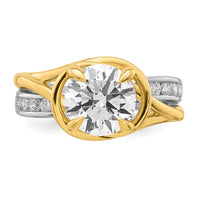 14ktt Certified Round Center Lab Grown Diamond VS+ F+ Ring