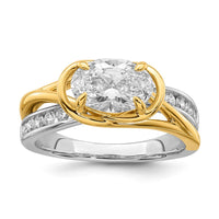 14ktt Certified Oval Center Lab Grown Diamond VS+ F+ Ring