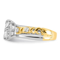 14ktt Certified Round Center Lab Grown Diamond VS+ F+ Ring