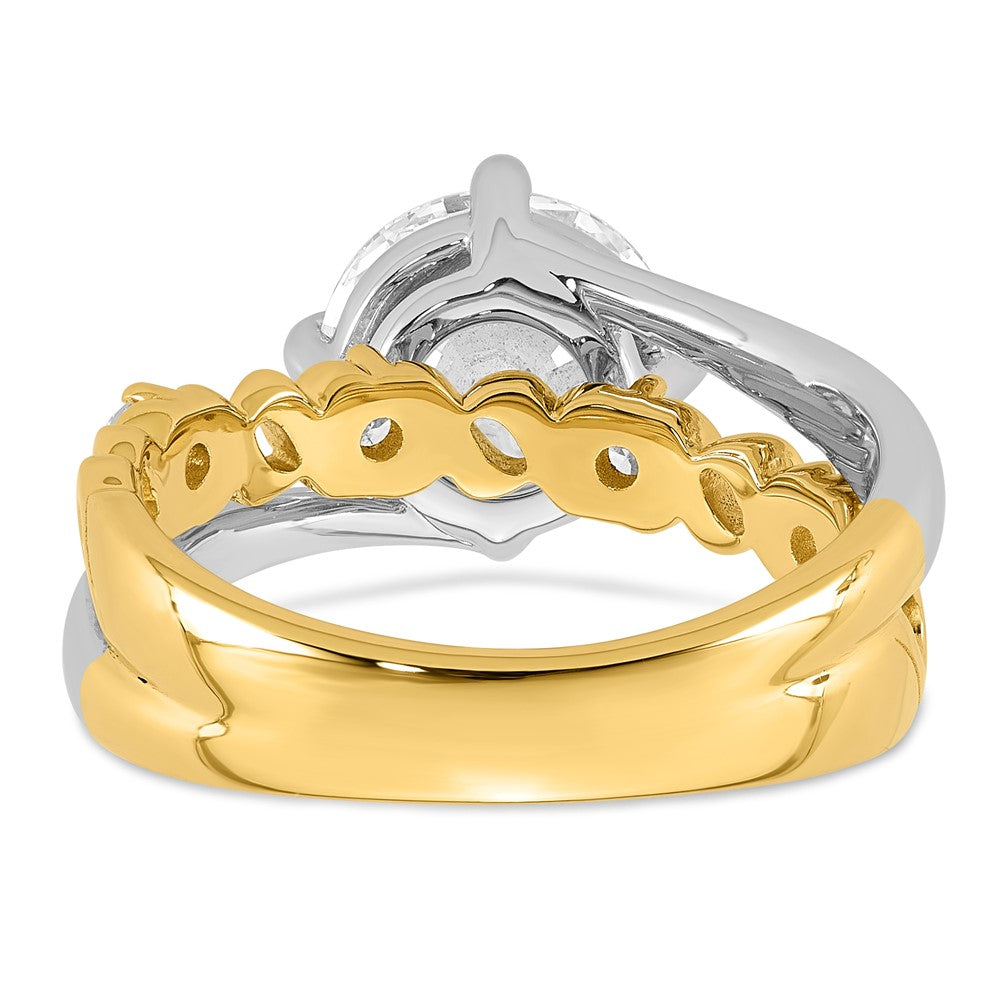 14ktt Certified Round Center Lab Grown Diamond VS+ F+ Ring