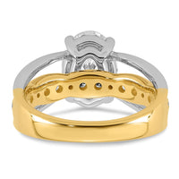 14ktt Certified Oval Center Lab Grown Diamond VS+ F+ Ring