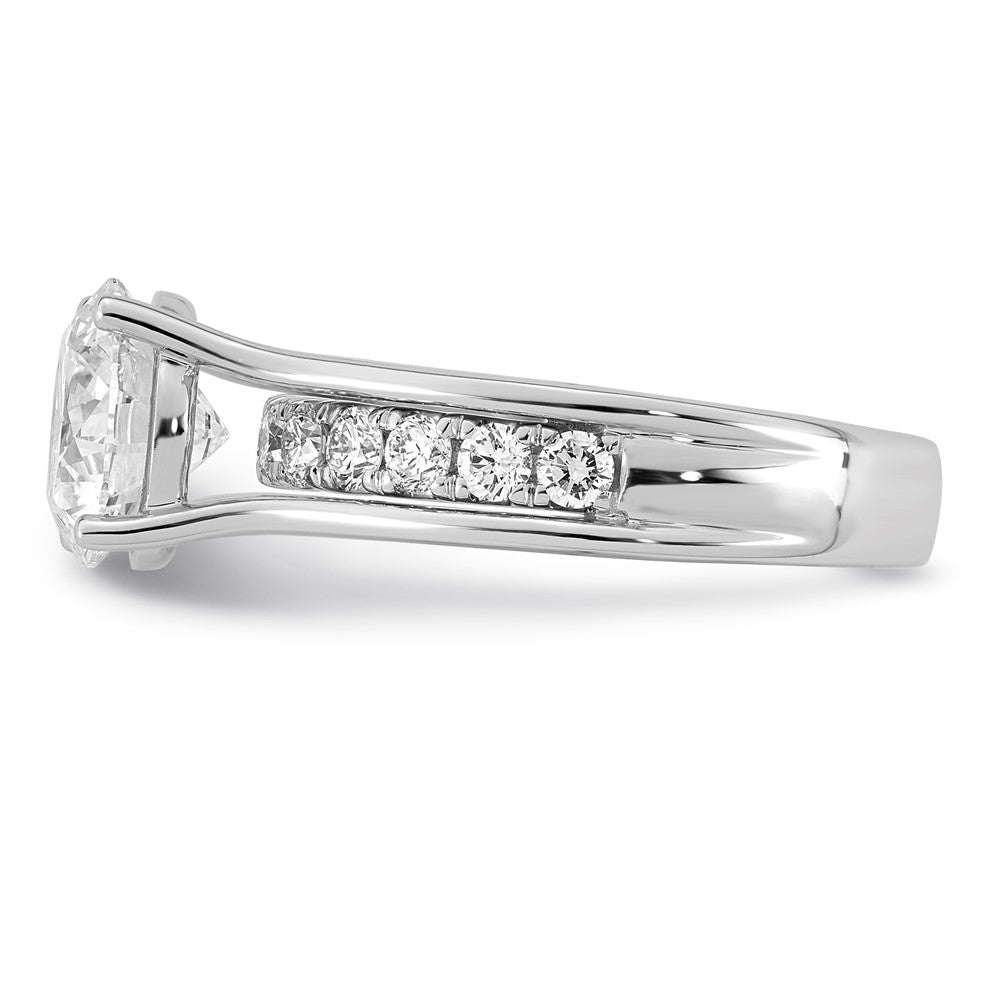 14kw Certified Round Center Lab Grown Diamond VS+ F+ Ring