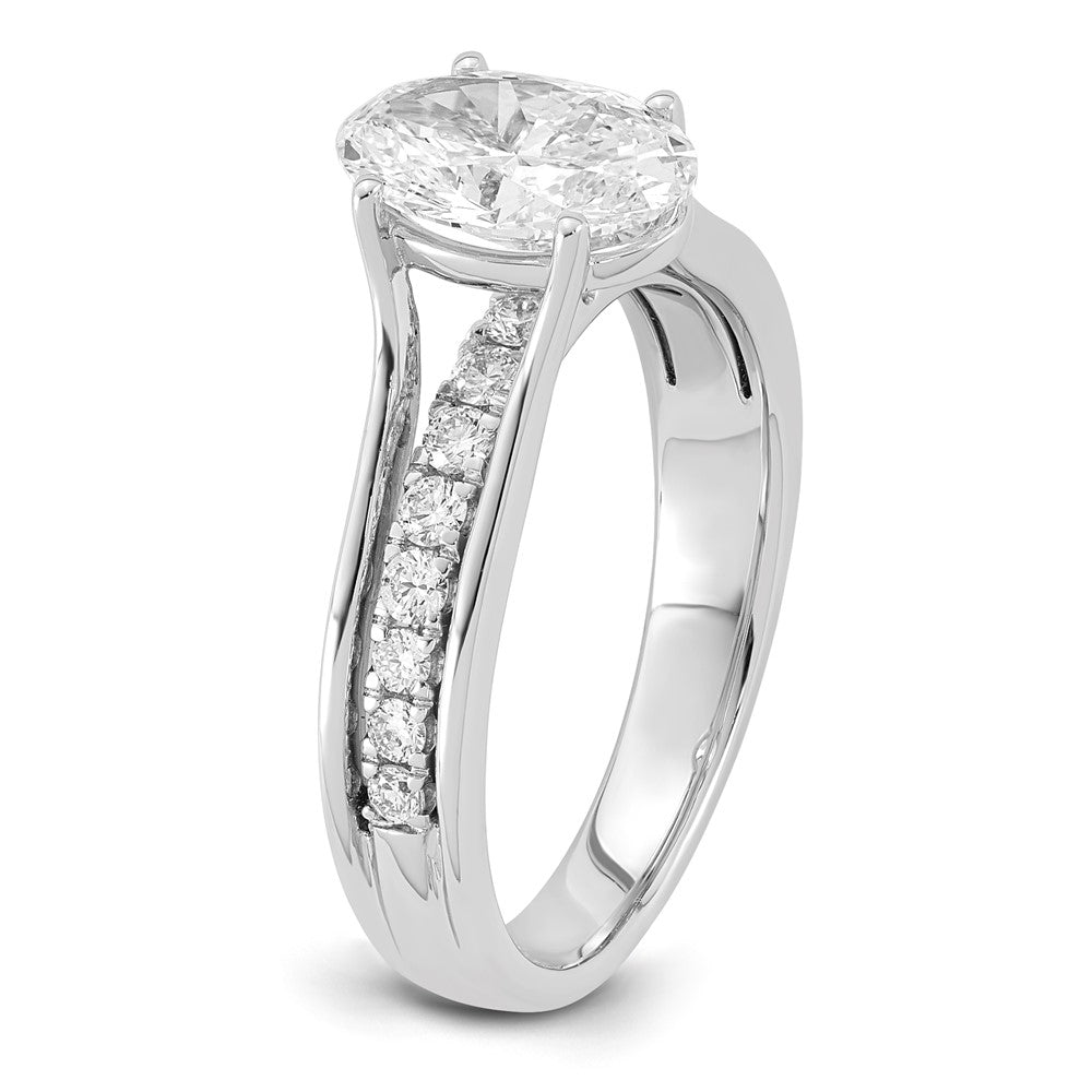14kw Certified Oval Center Lab Grown Diamond VS+ F+ Ring