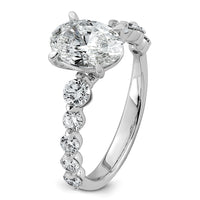 14kw 2 1/3ct Cert Oval Ctr Lab Grown Dia VS+ F+ w/ Round Sides Comp Ring
