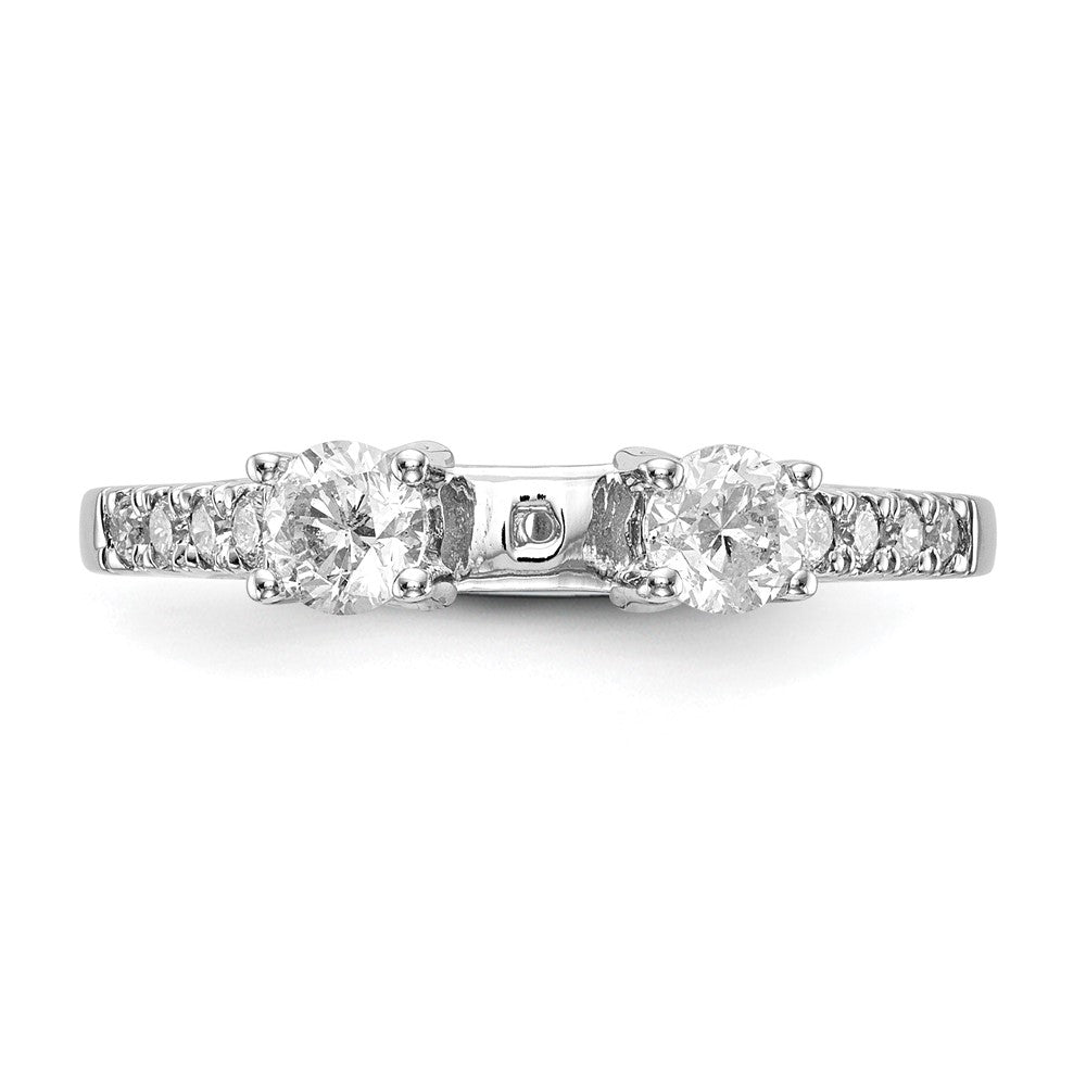 14k White Gold 5/8ct Lab Grown Diamond VS/SI+ G+ Semi Peg Set Eng Ring