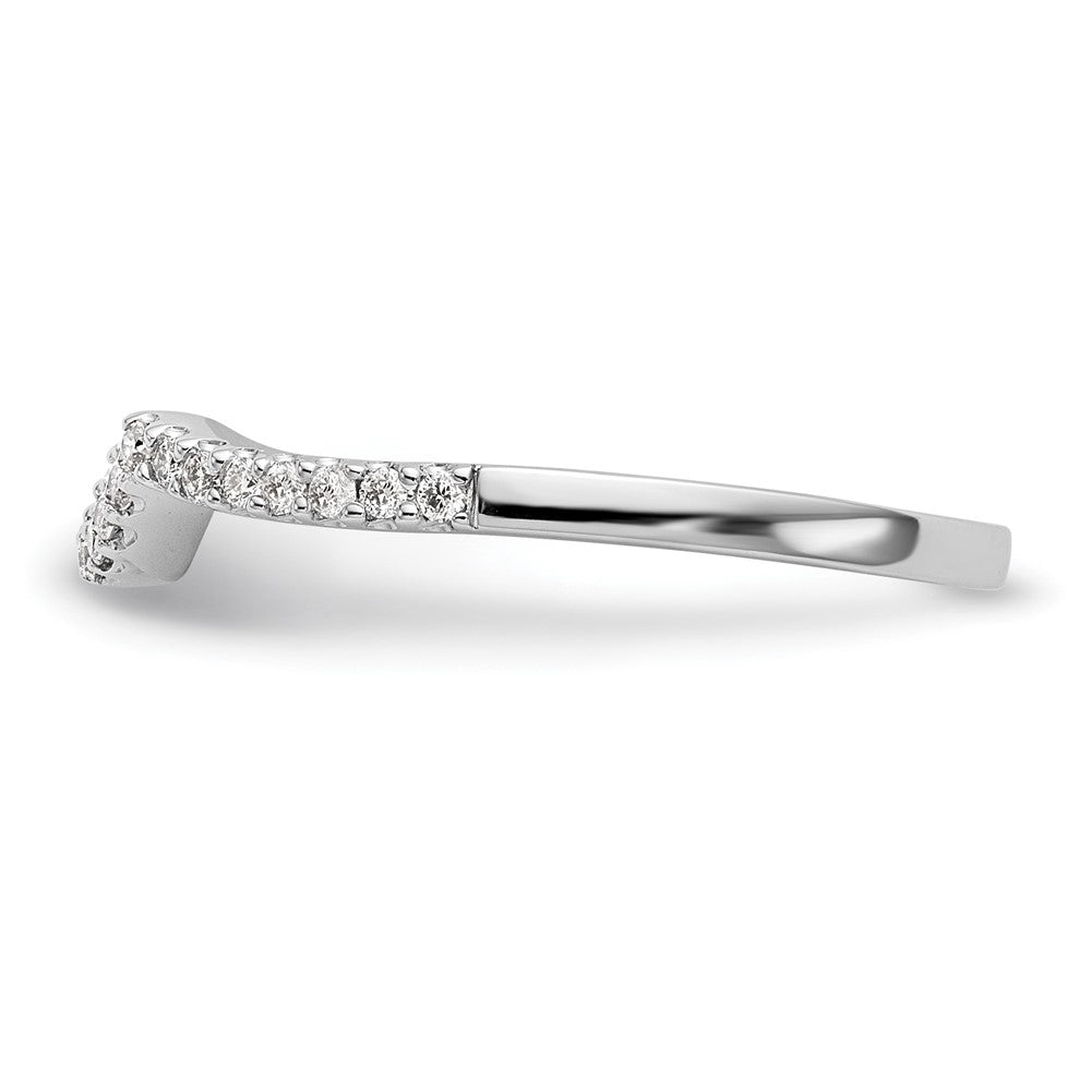 14k White Gold 1/6 ct Lab Grown Diamond VS/SI+ G+ Complete Concaved Band