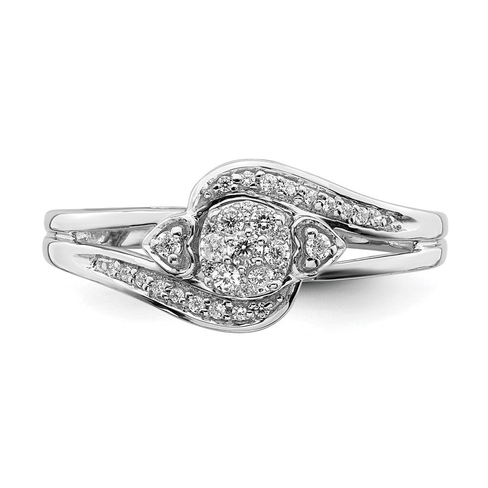 10kw 1/5ct Lab Grown Diamond VS/SI+ G+ Complete Cluster Eng Ring