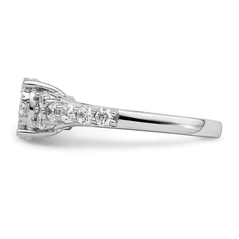 14kw 1ct Lab Grown Diamond VS/SI+ G+ Complete Cluster Eng Ring