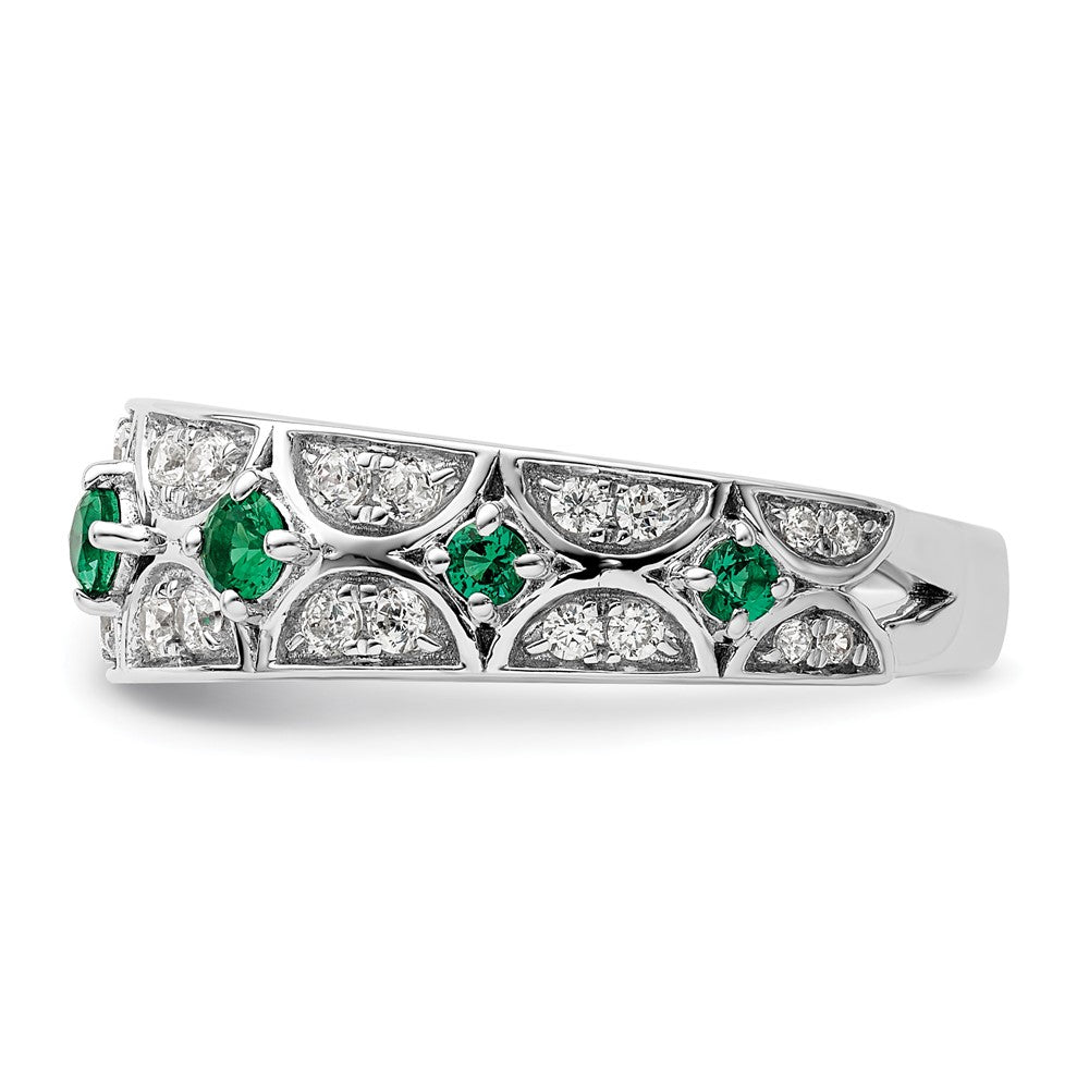 14kw 1/2 ct Lab Grown Diamond VS/SI+ G+ & Cr Emerald Comp Ring