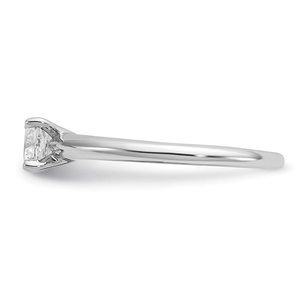 14kw 1/2ct Cert Lab Grown Diamond VS+ F+ Cushion Comp Solitaire Eng Ring
